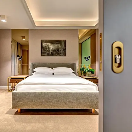 Hotel apartamentowy Old Town Haston