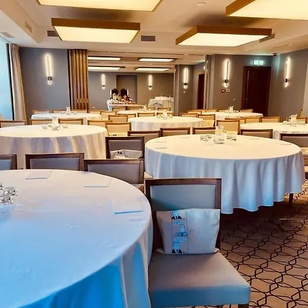 Old Town Haston Aparthotel