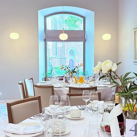 Old Town Haston 4* Wroclaw