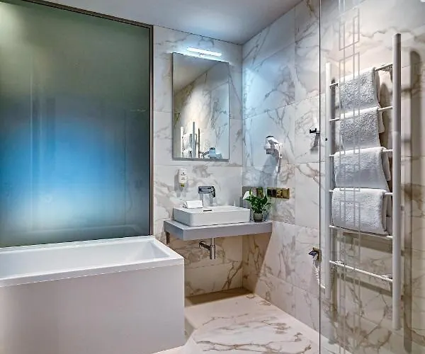 Old Town Haston Aparthotel