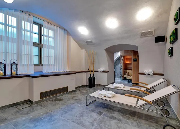 Hotel apartamentowy Old Town Haston 4*