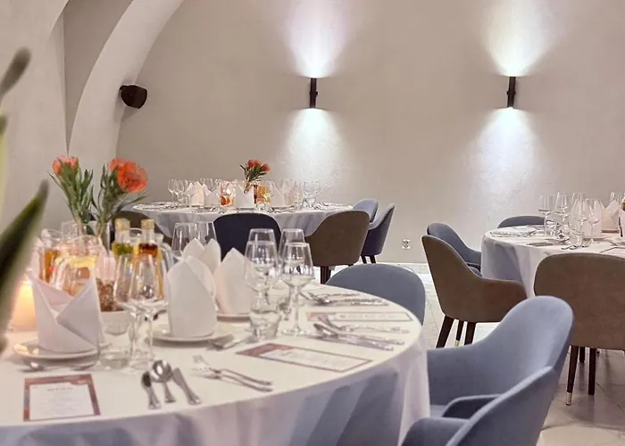 Old Town Haston 4* Vratislav